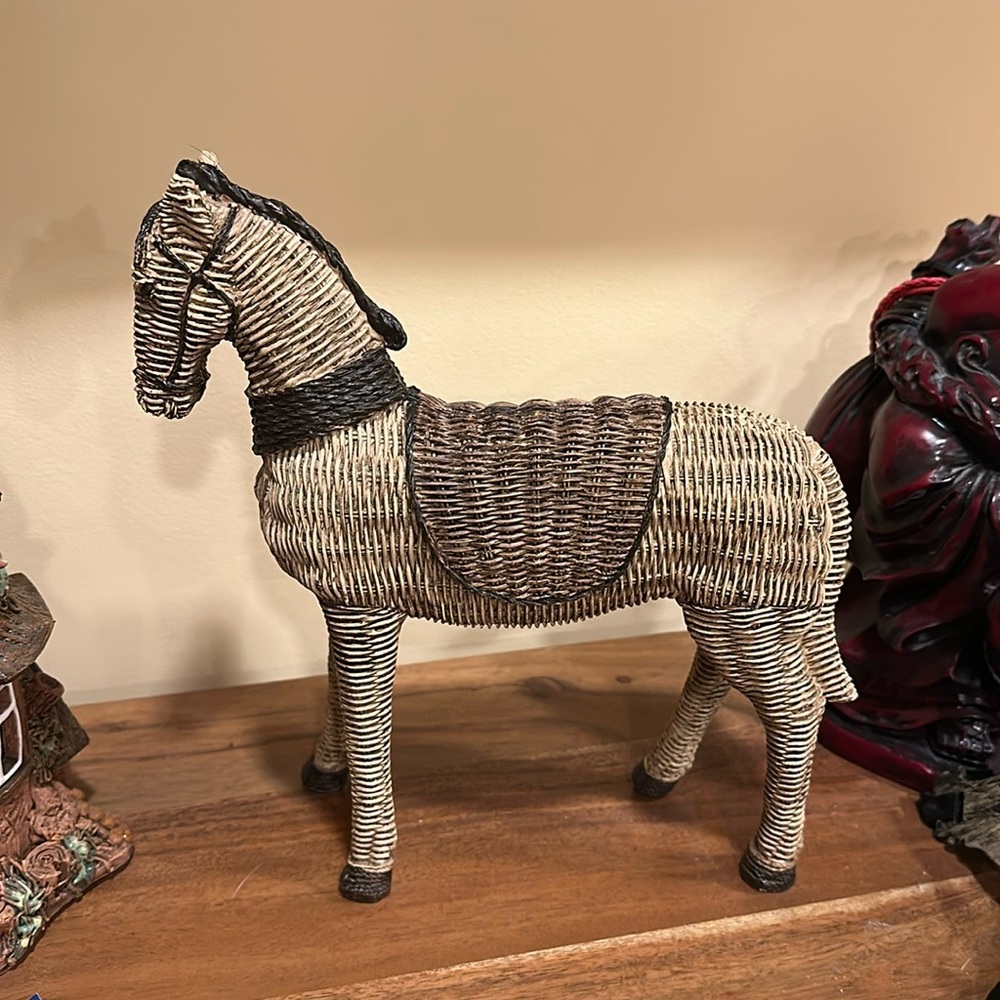 Year of the horse ! 🐴🧲Horse Statue